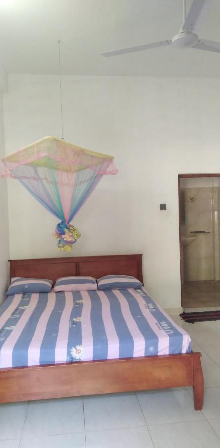 Dinesh Guest House Kataragama Zewnętrze zdjęcie