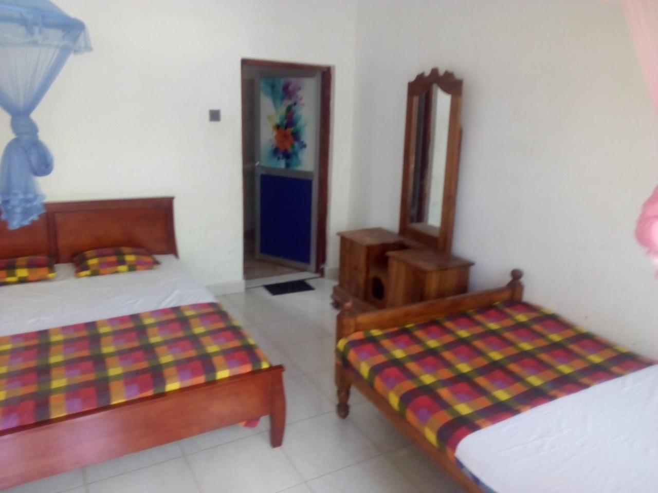 Dinesh Guest House Kataragama Zewnętrze zdjęcie